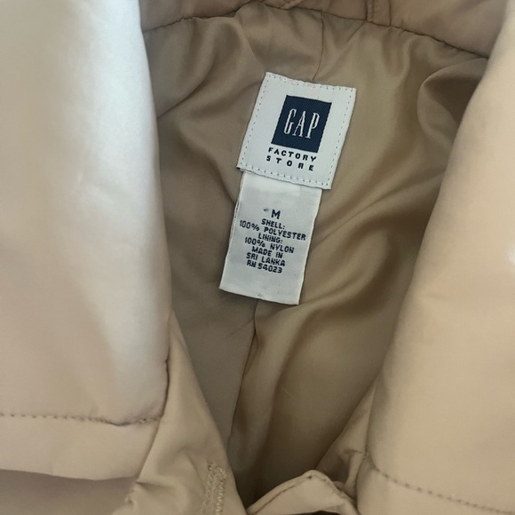 GAP Raincoat - Picture 9 of 9